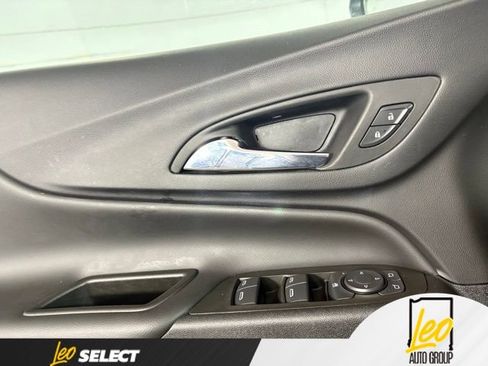 Used 2024 Chevrolet Equinox LT w/ LPO, Floor Liner Package FWD image 17