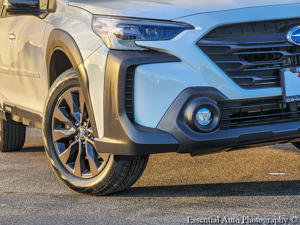 Certified 2025 Subaru Outback Onyx Edition AWD/4WD image 3