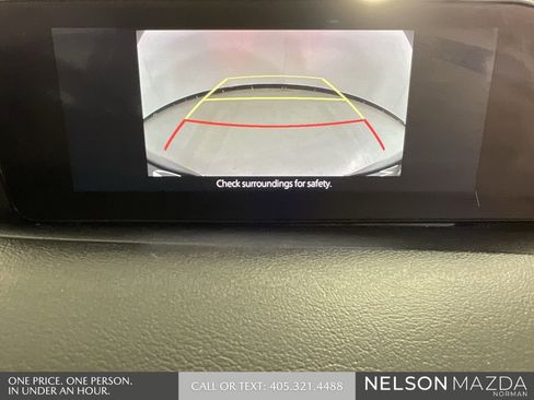 Used 2022 MAZDA MAZDA3 s image 32