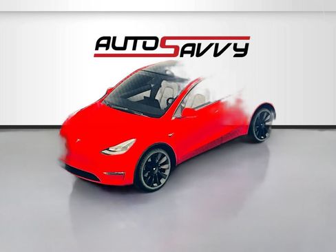 Used 2024 Tesla Model Y Long Range AWD/4WD image 11