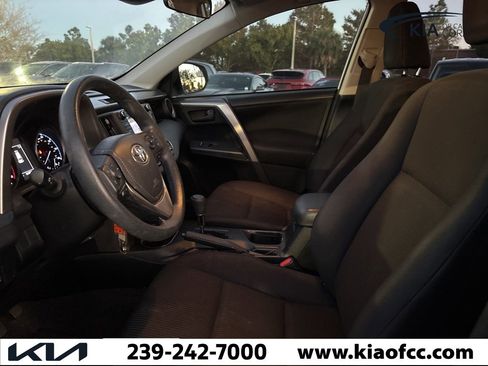 Used 2018 Toyota RAV4 LE image 11