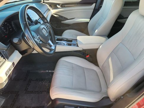 Used 2022 Honda Accord Touring image 16