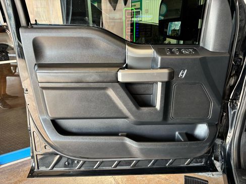 Used 2017 Ford F150 XLT w/ Equipment Group 302A Luxury AWD/4WD image 23