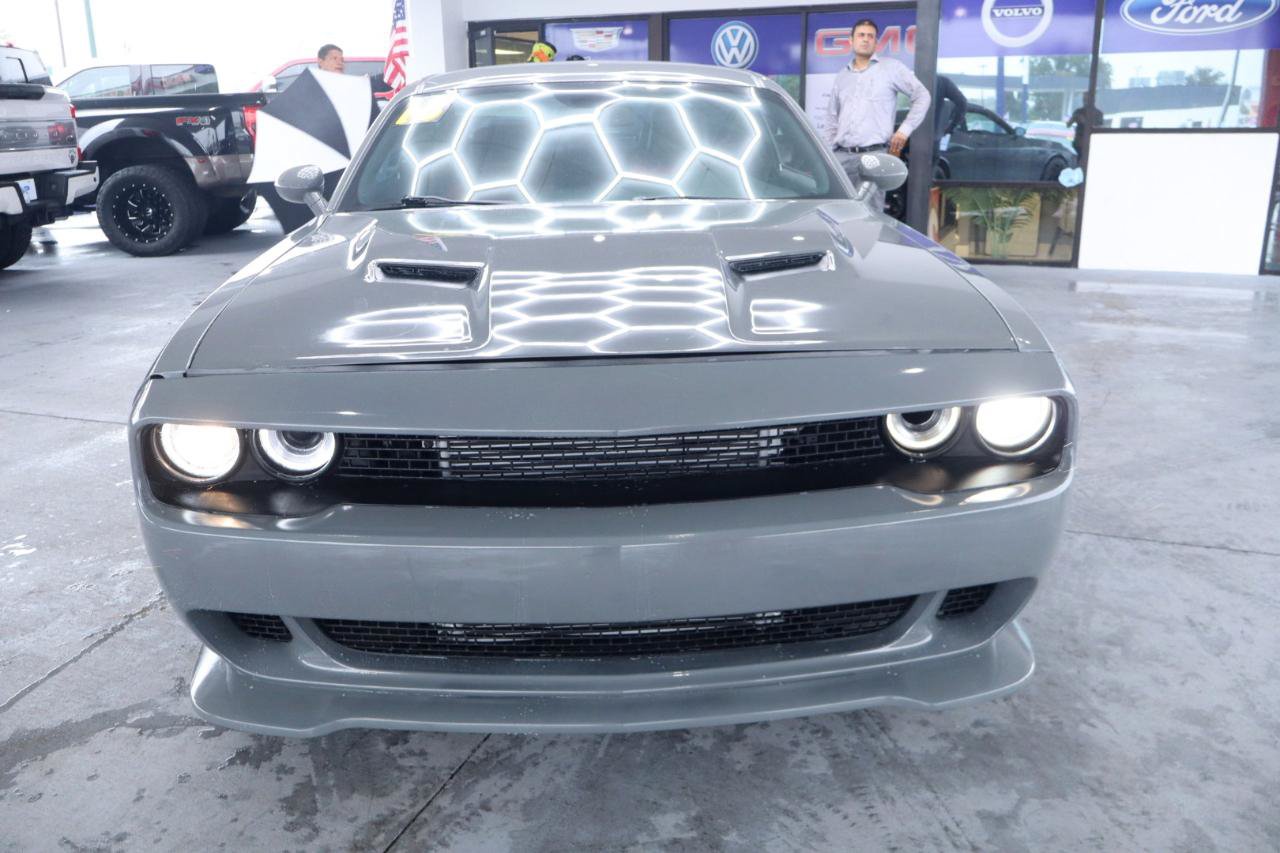 Used 2018 Dodge Challenger R/T Scat Pack w/ Dynamics Package RWD image 14