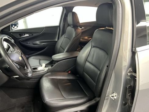 Certified 2018 Chevrolet Malibu LT w/ Leather Package FWD image 18