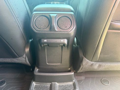 Used 2023 Jeep Wrangler Unlimited Sport AWD/4WD image 18