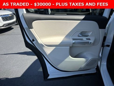 Used 2023 Mercedes-Benz GLB 250 GLB 250 image 13