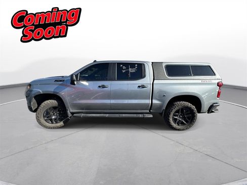 Used 2025 Chevrolet Silverado 1500 Custom Trail Boss w/ LPO, Dark Essentials Package image 9