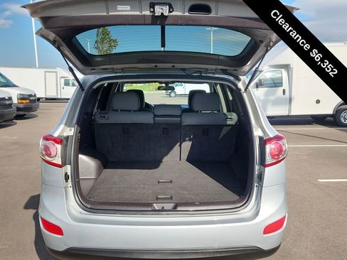 Used 2010 Hyundai Santa Fe GLS image 24