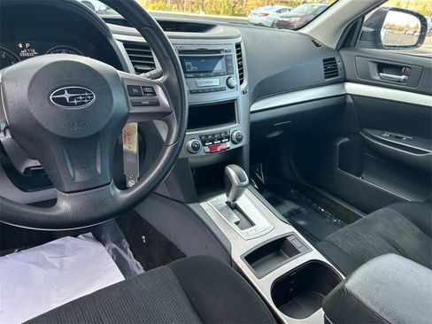 Used 2014 Subaru Outback 2.5i image 11