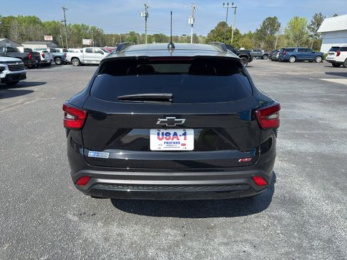 New 2026 Chevrolet Trax RS w/ Driver Confidence Package FWD image 4