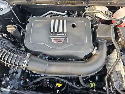 Used 2026 Cadillac XT5 Luxury w/ LPO, Floor Liner Package AWD/4WD image 30