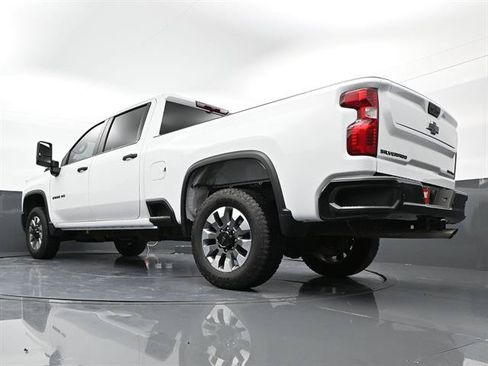 Used 2024 Chevrolet Silverado 2500 Custom w/ Custom Value Package AWD/4WD image 28