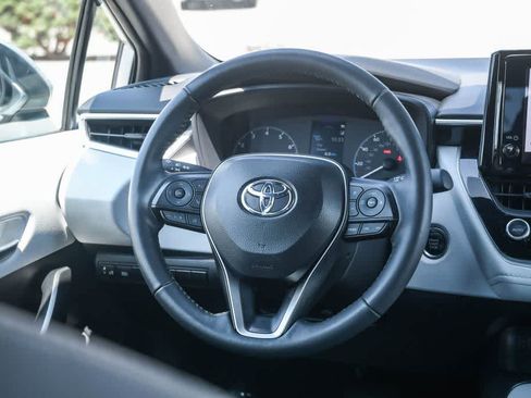 Used 2024 Toyota Corolla SE FWD image 11