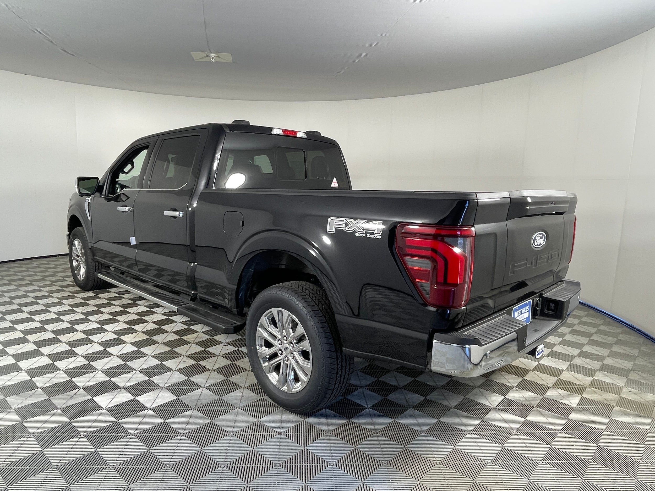 New 2026 Ford F150 Lariat w/ Equipment Group 501A Mid AWD/4WD image 12
