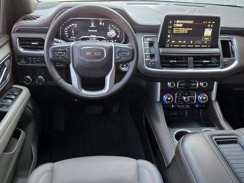 Used 2023 GMC Yukon SLT w/ SLT Luxury Package RWD image 10