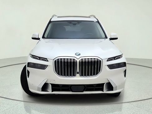 Used 2023 BMW X7 xDrive40i AWD/4WD image 3