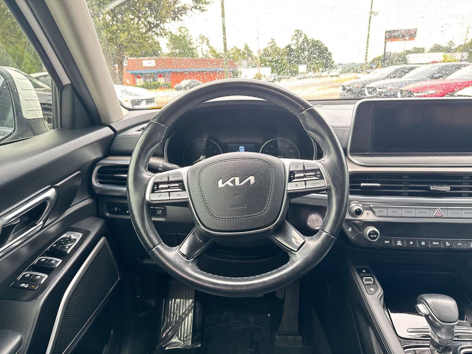 Used 2022 Kia Telluride EX w/ EX Premium Package AWD/4WD image 6