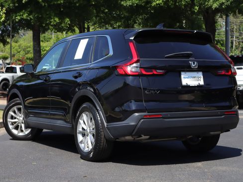 Used 2023 Honda CR-V EX-L image 3