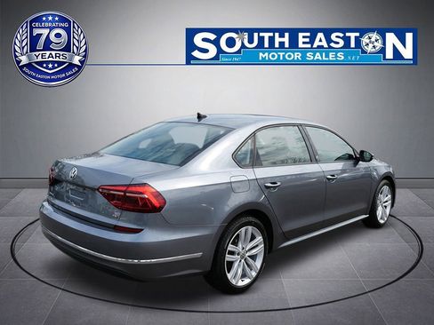 Used 2019 Volkswagen Passat 2.0T Wolfsburg w/ Wheels & Sunroof Package image 6