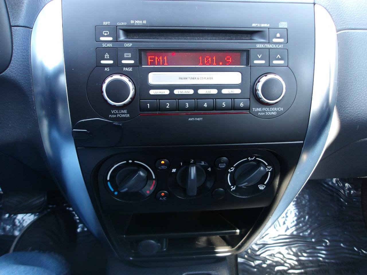 Used 2009 Suzuki SX4 AWD Hatchback image 19