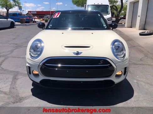 Used 2017 MINI Cooper Clubman S image 3