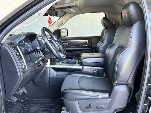 Used 2014 RAM 1500 Sport RWD image 15