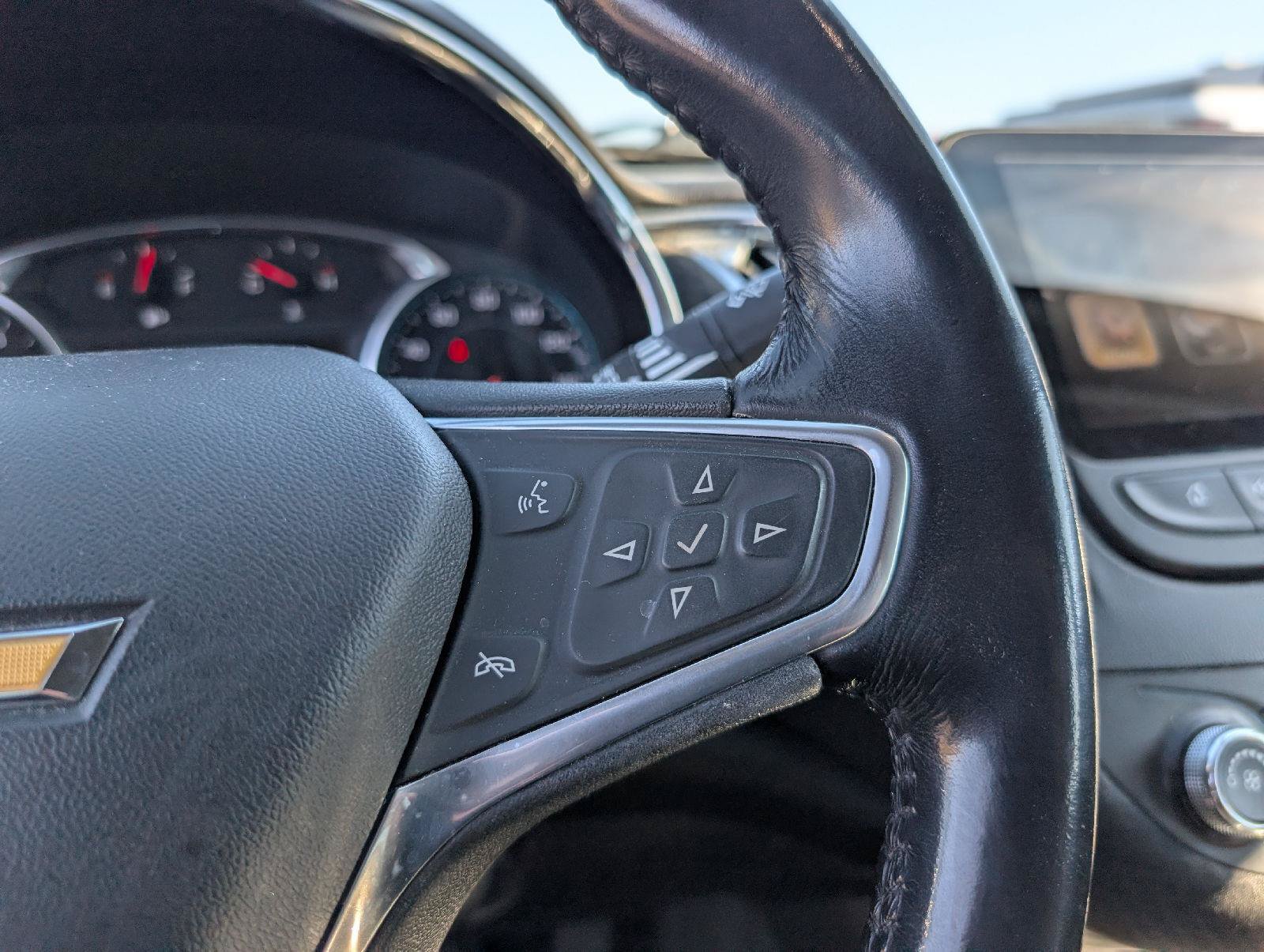 Used 2018 Chevrolet Malibu LT FWD image 14