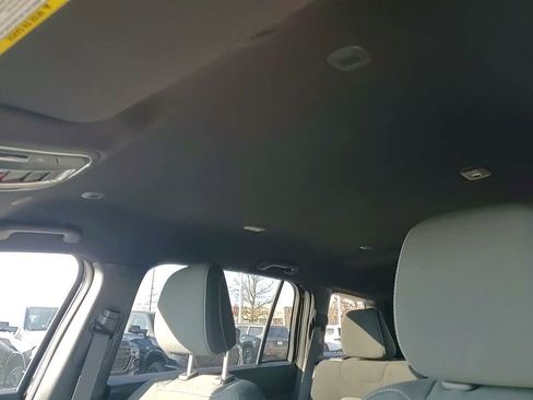 New 2026 Jeep Cherokee Laredo image 30