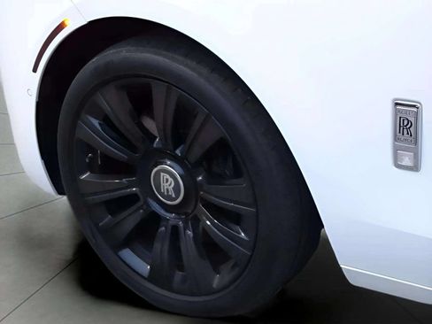 Certified 2023 Rolls-Royce Ghost AWD/4WD image 23