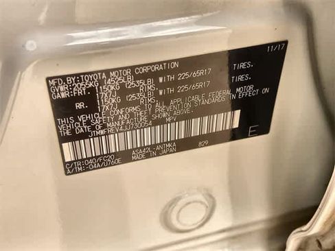 Used 2018 Toyota RAV4 XLE image 22