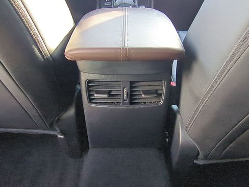 Used 2024 MAZDA CX-30 AWD 2.5 S w/ Premium Package image 31