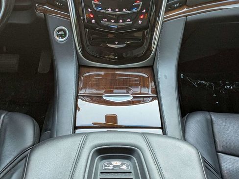 Used 2019 Cadillac Escalade 2WD image 20