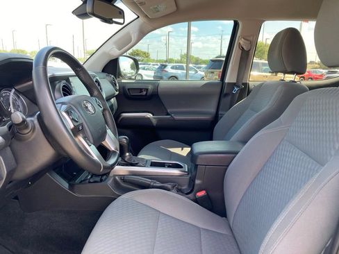 Used 2023 Toyota Tacoma SR5 image 9