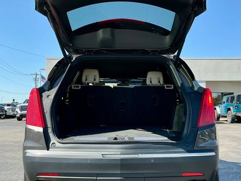 Used 2019 Cadillac XT5 Luxury FWD image 18