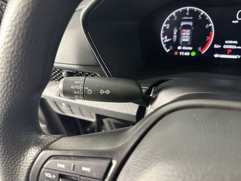 Used 2025 Honda CR-V LX image 17