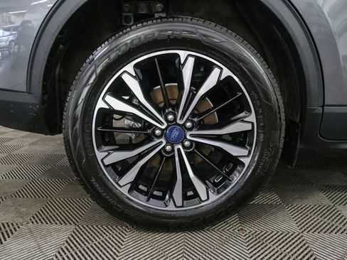 Used 2022 Ford Escape SEL w/ SEL Stealth AWD Package image 16