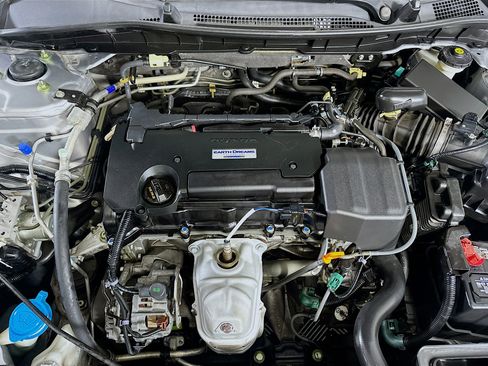 Used 2017 Honda Accord LX image 31