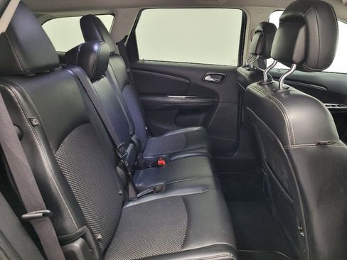 Used 2019 Dodge Journey Crossroad FWD image 19