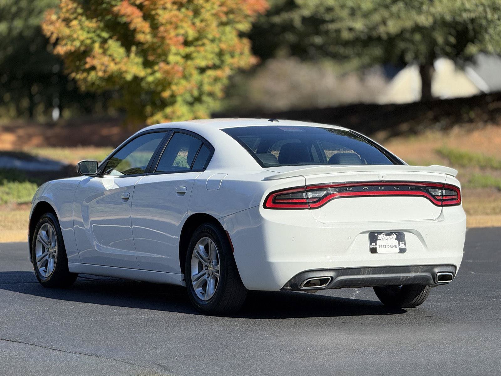 Used 2021 Dodge Charger SXT w/ Leather Interior Group RWD image 9