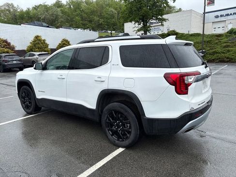 Used 2023 GMC Acadia SLE w/ Driver Convenience Package AWD/4WD image 3