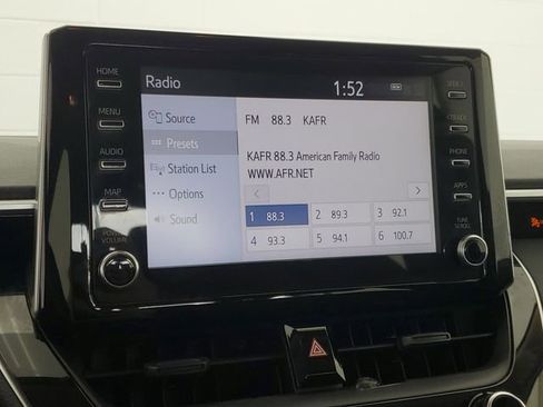 Used 2020 Toyota Corolla LE image 27