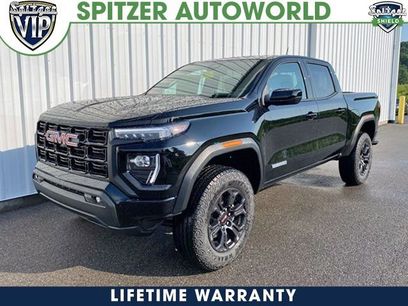 New 2025 GMC Canyon Elevation w/ Convenience Package