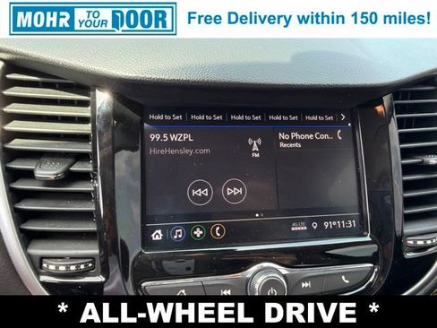 Used 2021 Chevrolet Trax LT AWD/4WD image 22