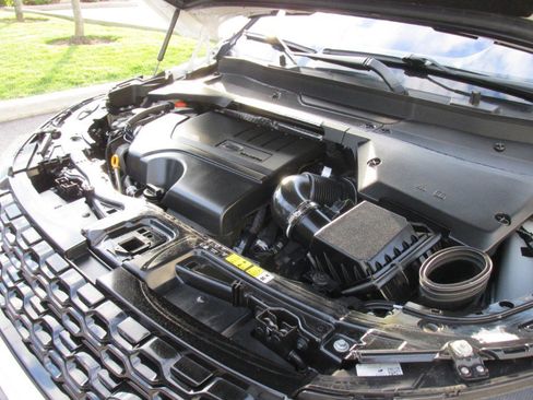 Used 2021 Land Rover Discovery Sport S image 26