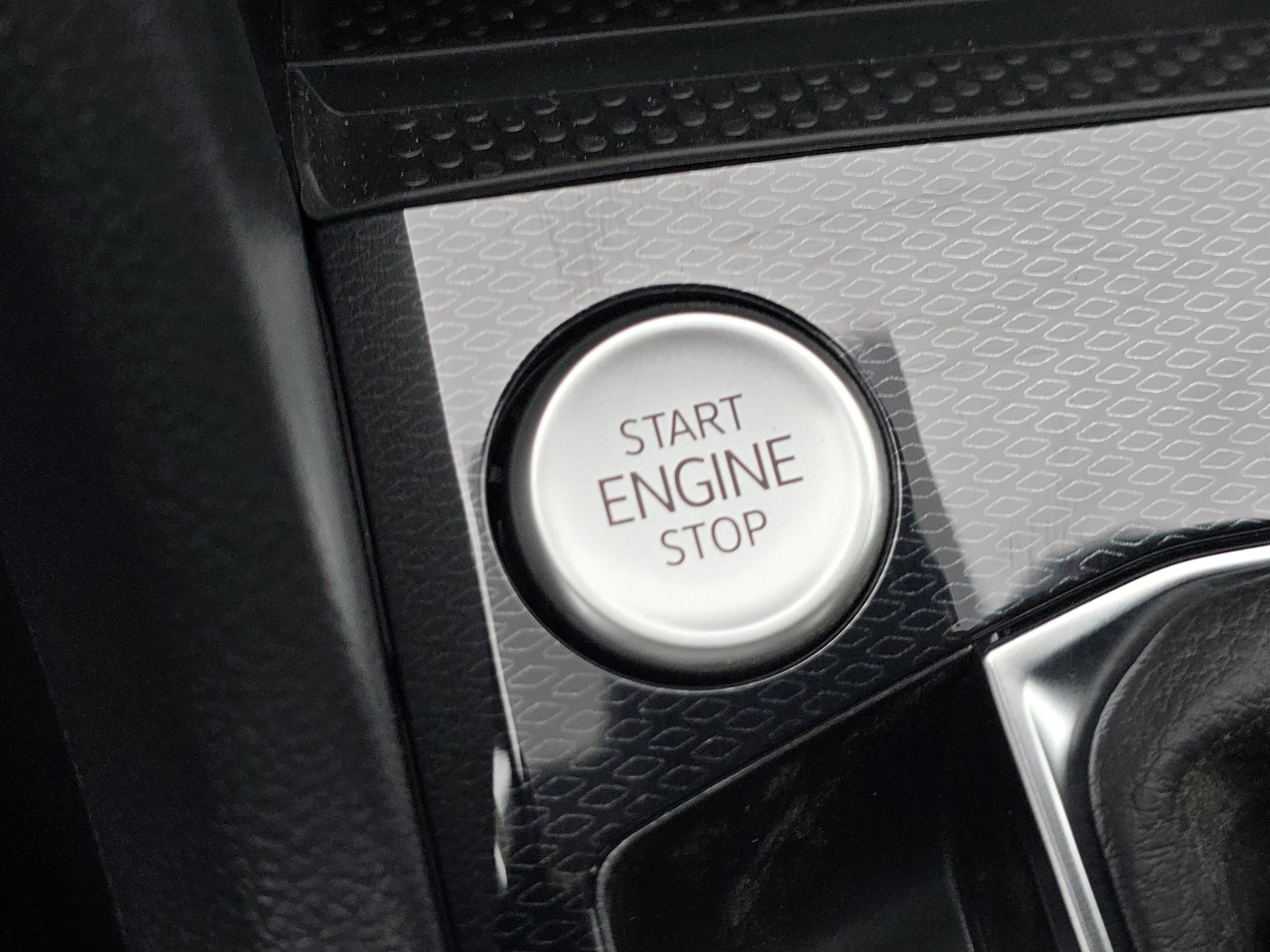 New 2026 Volkswagen Taos SE AWD/4WD image 24
