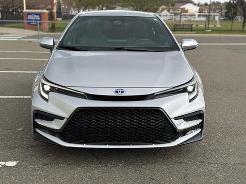 Used 2024 Toyota Corolla SE FWD image 5
