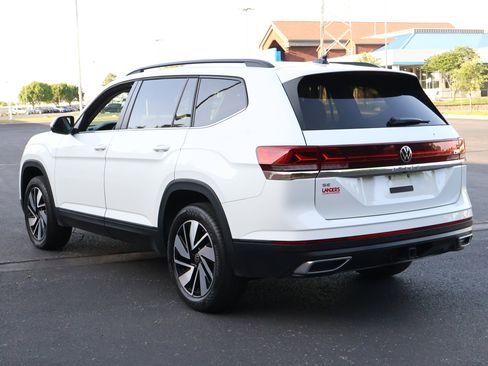 Used 2025 Volkswagen Atlas SE FWD image 7