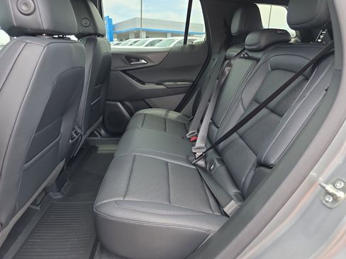 New 2026 Chevrolet Equinox LT w/ Convenience Package II FWD image 11