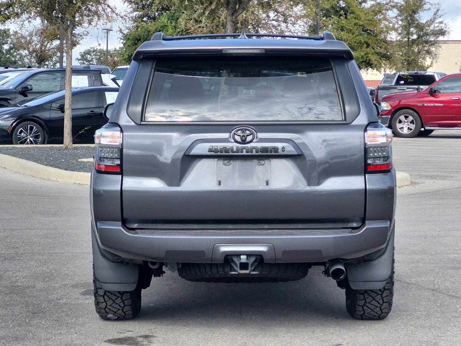 Used 2022 Toyota 4Runner SR5 Premium RWD image 4